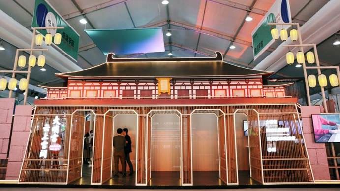 建筑的摆设布局
低可信度描述已自动生成